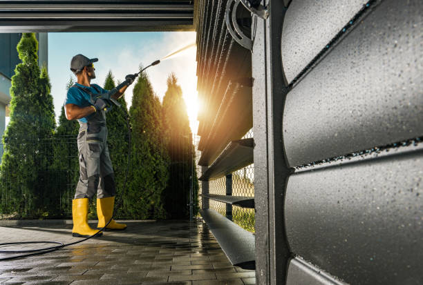 Best Animal Enclosure Cleaning  in Bertsch Oceanview, CA